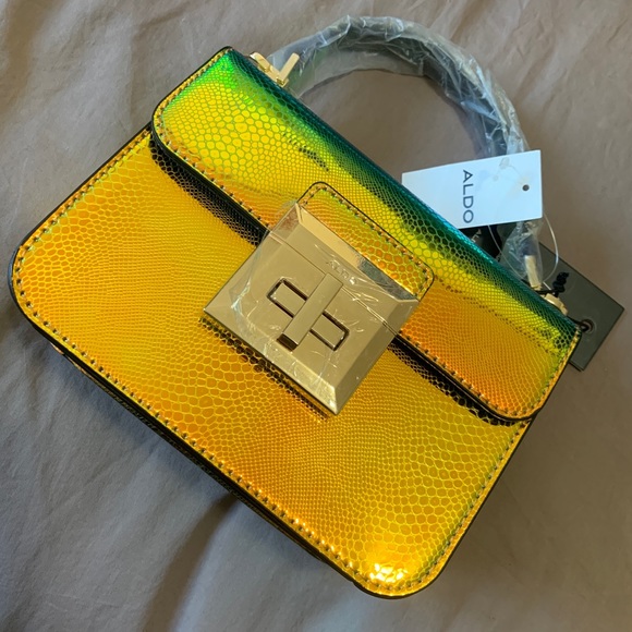 Aldo Handbags - Aldo sold out metallic yellow green purse